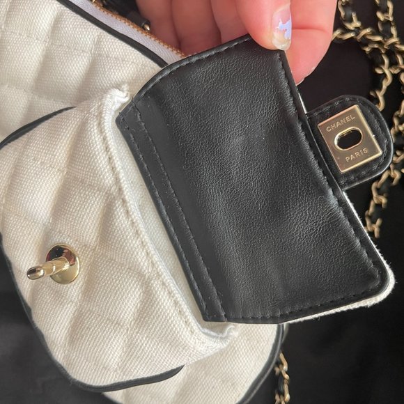 Brand new CHANEL tennis clutch with chain and mirror - Picture 3 of 8